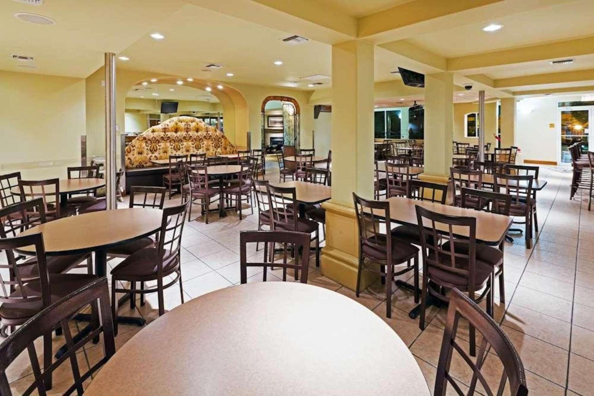 Radisson Hotel El Paso Airport ร้านอาหาร รูปภาพ