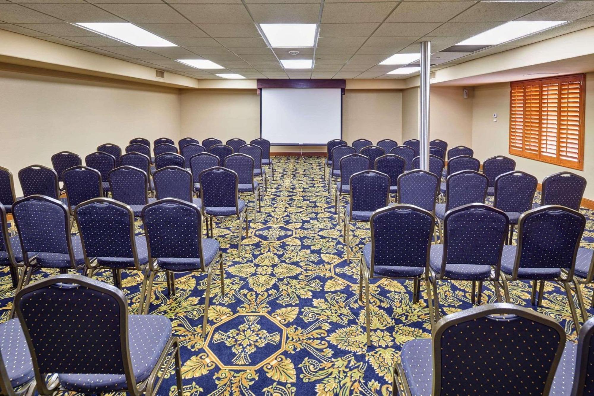 Radisson Hotel El Paso Airport ภายนอก รูปภาพ
